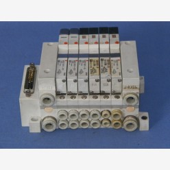 SMC VQ1101-5 with VQ1101-51 pneumatic bloc